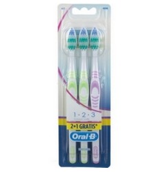 ORAL B SPAZZOLINO TRIS CLASSIC CARE